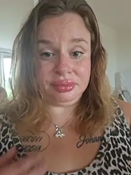 JohannasMishael online show from July 18, 2026, 2:25 pm
