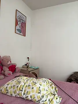 Snapshot of HallieLemon1 chatting on January 9, 2025, 1:56 pm HallieLemon1 online show from January 9, 2025, 1:56 pm