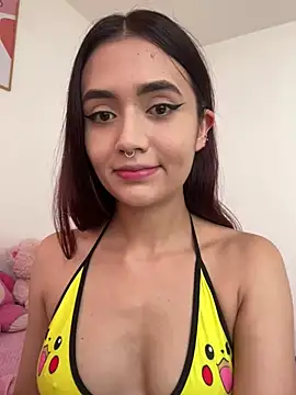 Snapshot of HallieLemon1 chatting on January 8, 2025, 3:17 pm HallieLemon1 online show from January 8, 2025, 3:17 pm