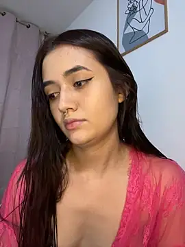 Snapshot of HallieLemon1 chatting on September 15, 2025, 2:23 am HallieLemon1 online show from September 15, 2025, 2:23 am