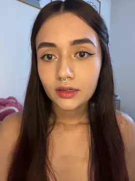 Snapshot of HallieLemon1 chatting on October 25, 2025, 10:54 pm HallieLemon1 online show from October 25, 2025, 10:54 pm