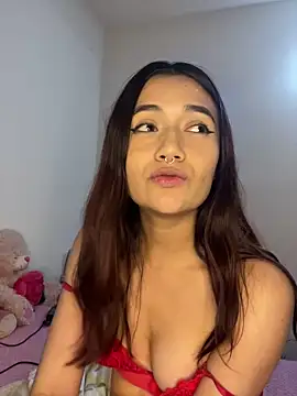 Snapshot of HallieLemon1 chatting on December 20, 2024, 4:20 am HallieLemon1 online show from December 20, 2024, 4:20 am