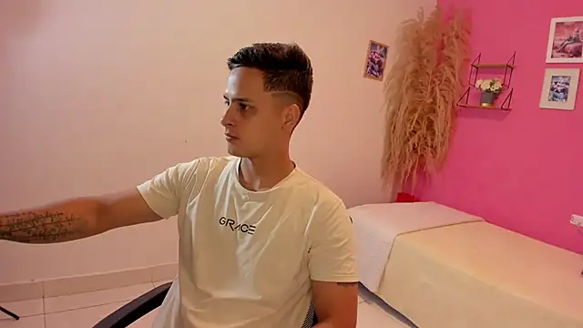 JANER 03 online show from October 25, 2025, 4:11 am