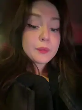 Snapshot of Peachy_Dream chatting on September 24, 2025, 6:14 pm Peachy Dream online show from September 24, 2025, 6:14 pm