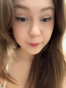 Peachy Dream online show from May 14, 2026, 8:50 pm