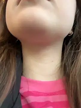 Peachy Dream online show from February 13, 2026, 1:22 pm