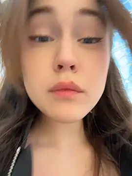 Peachy Dream online show from April 9, 2026, 4:02 pm