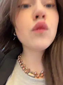 Peachy Dream online show from April 12, 2026, 4:10 pm