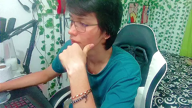 Snapshot of Andy_gray chatting on February 22, 2026, 3:57 pm Andy gray online show from February 22, 2026, 3:57 pm