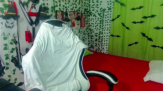 Snapshot of Andy_gray chatting on November 26, 2025, 10:54 pm Andy gray online show from November 26, 2025, 10:54 pm