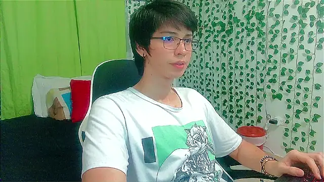 Snapshot of Andy_gray chatting on February 14, 2026, 3:56 pm Andy gray online show from February 14, 2026, 3:56 pm