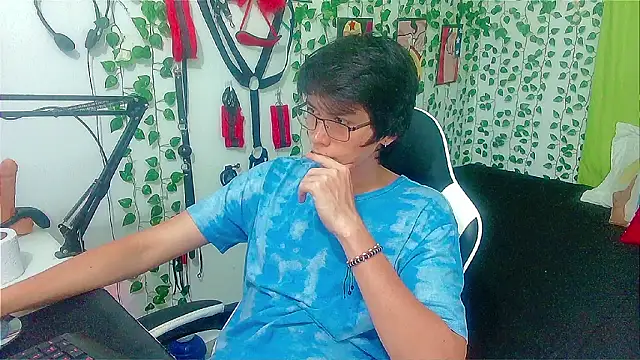 Snapshot of Andy_gray chatting on March 1, 2026, 4:40 pm Andy gray online show from March 1, 2026, 4:40 pm