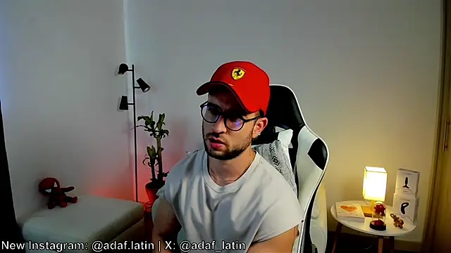 Snapshot of dafboy1 chatting on June 4, 2026, 6:34 pm dafboy1 online show from June 4, 2026, 6:34 pm