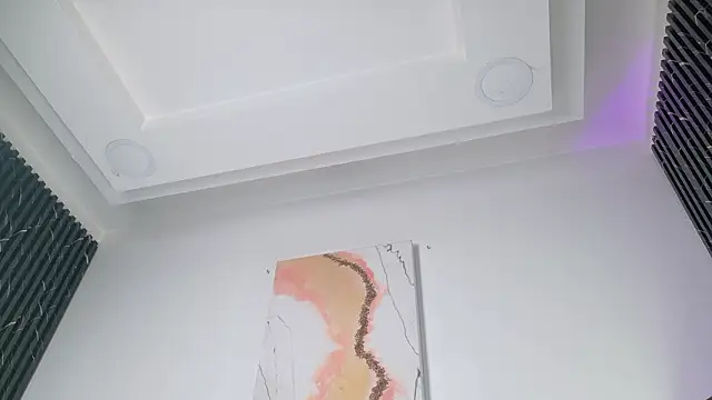 Snapshot of miluv19 chatting on February 27, 2026, 10:42 pm miluv19 online show from February 27, 2026, 10:42 pm