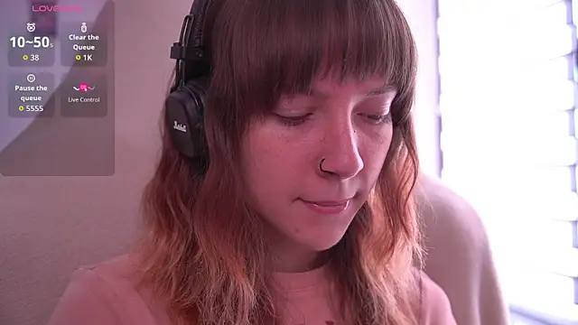 Snapshot of juliapie chatting on October 19, 2025, 7:33 am juliapie online show from October 19, 2025, 7:33 am