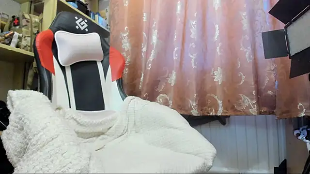 Seductive She Wolf online show from February 7, 2026, 5:48 am