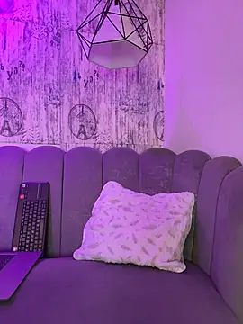 AbyThompson online show from February 17, 2026, 12:13 pm