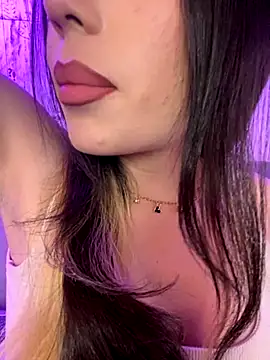 AbyThompson online show from November 7, 2025, 4:00 pm