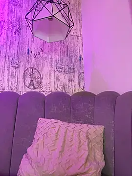 AbyThompson online show from April 12, 2026, 3:48 pm