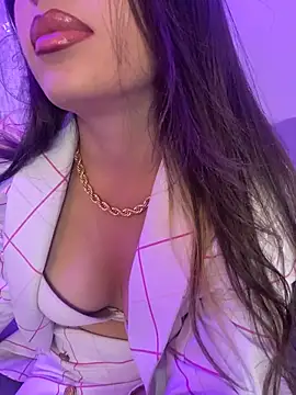 AbyThompson online show from December 23, 2025, 9:19 am