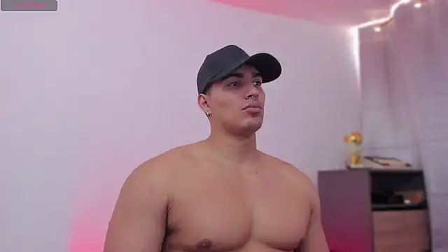 JamesGraay online show from November 21, 2025, 6:07 pm