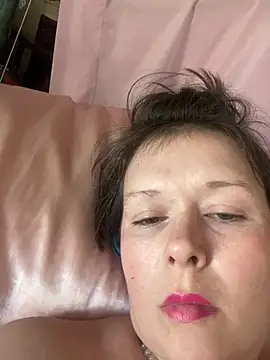 KatieBARBiE98 online show from March 14, 2026, 1:06 pm