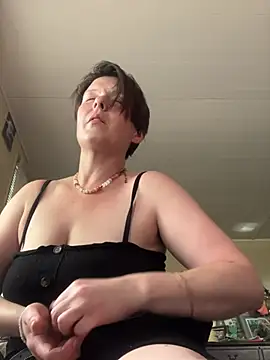 Snapshot of KatieBARBiE98 chatting on June 22, 2026, 3:20 pm KatieBARBiE98 online show from June 22, 2026, 3:20 pm