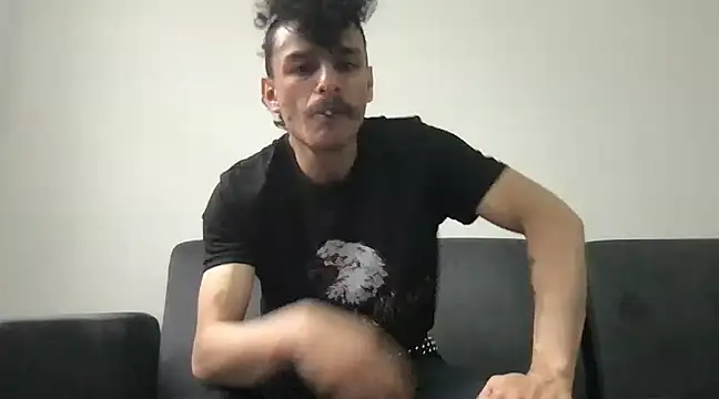 Snapshot of HorrorotikA chatting on December 2, 2024, 5:54 pm HorrorotikA online show from December 2, 2024, 5:54 pm