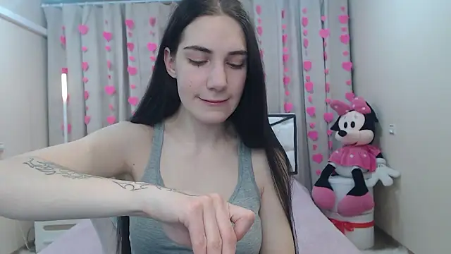 Snapshot of NikaStark_ chatting on February 12, 2026, 7:35 pm NikaStark online show from February 12, 2026, 7:35 pm