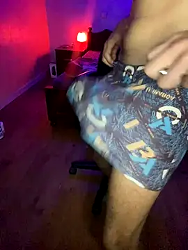 IMD01 online show from October 5, 2025, 10:55 pm