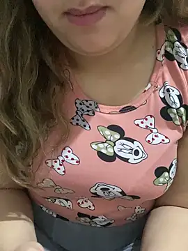 Snapshot of yassminsexy22 chatting on February 4, 2026, 12:44 pm yassminsexy22 online show from February 4, 2026, 12:44 pm