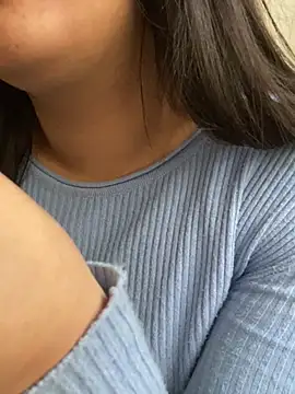 Snapshot of yassminsexy22 chatting on February 6, 2025, 8:29 am yassminsexy22 online show from February 6, 2025, 8:29 am