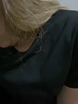 Snapshot of yassminsexy22 chatting on February 1, 2026, 8:29 pm yassminsexy22 online show from February 1, 2026, 8:29 pm