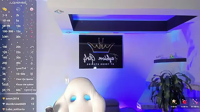 Snapshot of CamilaHarperr_ chatting on February 13, 2025, 7:13 am CamilaHarperr  online show from February 13, 2025, 7:13 am
