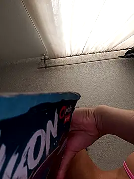 Bonny Klote online show from September 22, 2025, 3:18 pm