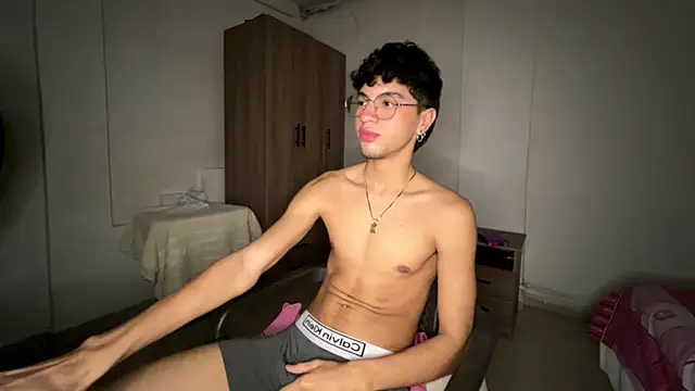 Angelligth online show from October 25, 2025, 3:28 am