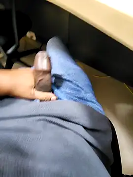 Snapshot of rocksrockydick chatting on September 24, 2025, 2:40 am rocksrockydick online show from September 24, 2025, 2:40 am