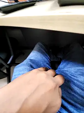 Snapshot of rocksrockydick chatting on September 26, 2025, 10:11 am rocksrockydick online show from September 26, 2025, 10:11 am