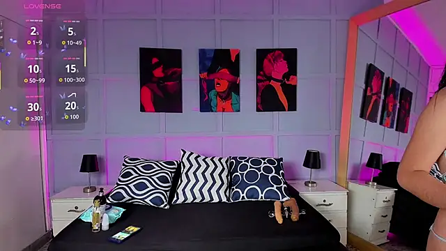 Elizabeth Santos online show from December 17, 2025, 4:50 am