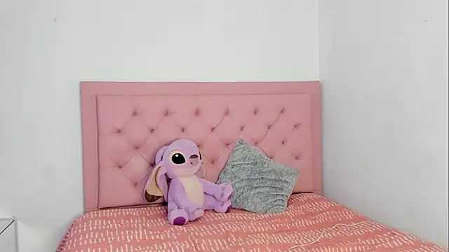 Snapshot of _violetadulce chatting on September 30, 2025, 1:44 am violetadulce online show from September 30, 2025, 1:44 am