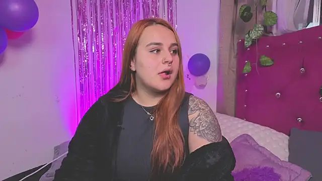 Snapshot of evy_orange1 chatting on September 17, 2025, 11:18 pm evy orange1 online show from September 17, 2025, 11:18 pm