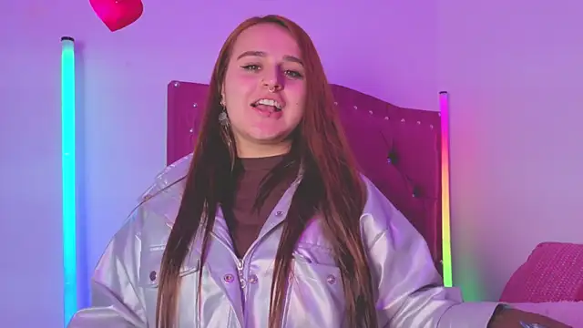 Snapshot of evy_orange1 chatting on October 11, 2025, 1:06 am evy orange1 online show from October 11, 2025, 1:06 am