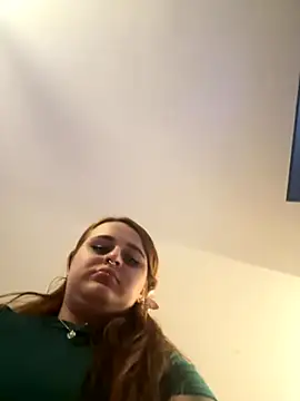 Snapshot of evy_orange1 chatting on September 11, 2025, 1:49 am evy orange1 online show from September 11, 2025, 1:49 am