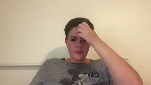 Jess4you0818 online show from October 28, 2025, 7:02 pm