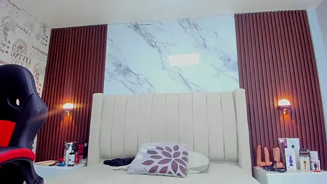 CAMILAGRAY online show from February 7, 2026, 12:13 pm