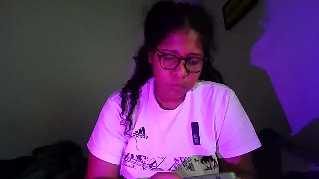 Ivon-09 online show from October 29, 2025, 11:42 am