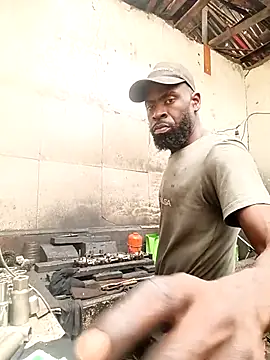 Yairelnegro online show from November 24, 2025, 7:58 pm