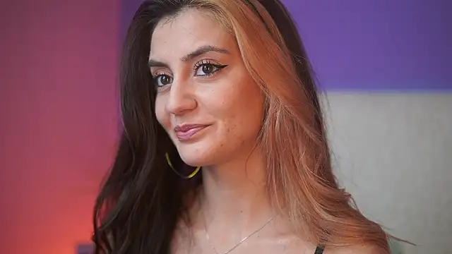 SabrinaHope online show from November 28, 2025, 9:48 pm