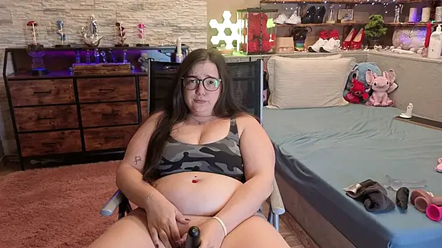 Kimberly-Caprice online show from May 22, 2026, 8:12 am