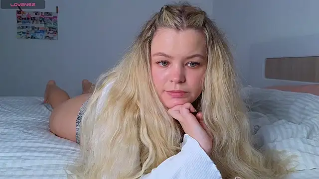 Milana15 online show from October 25, 2025, 12:50 pm